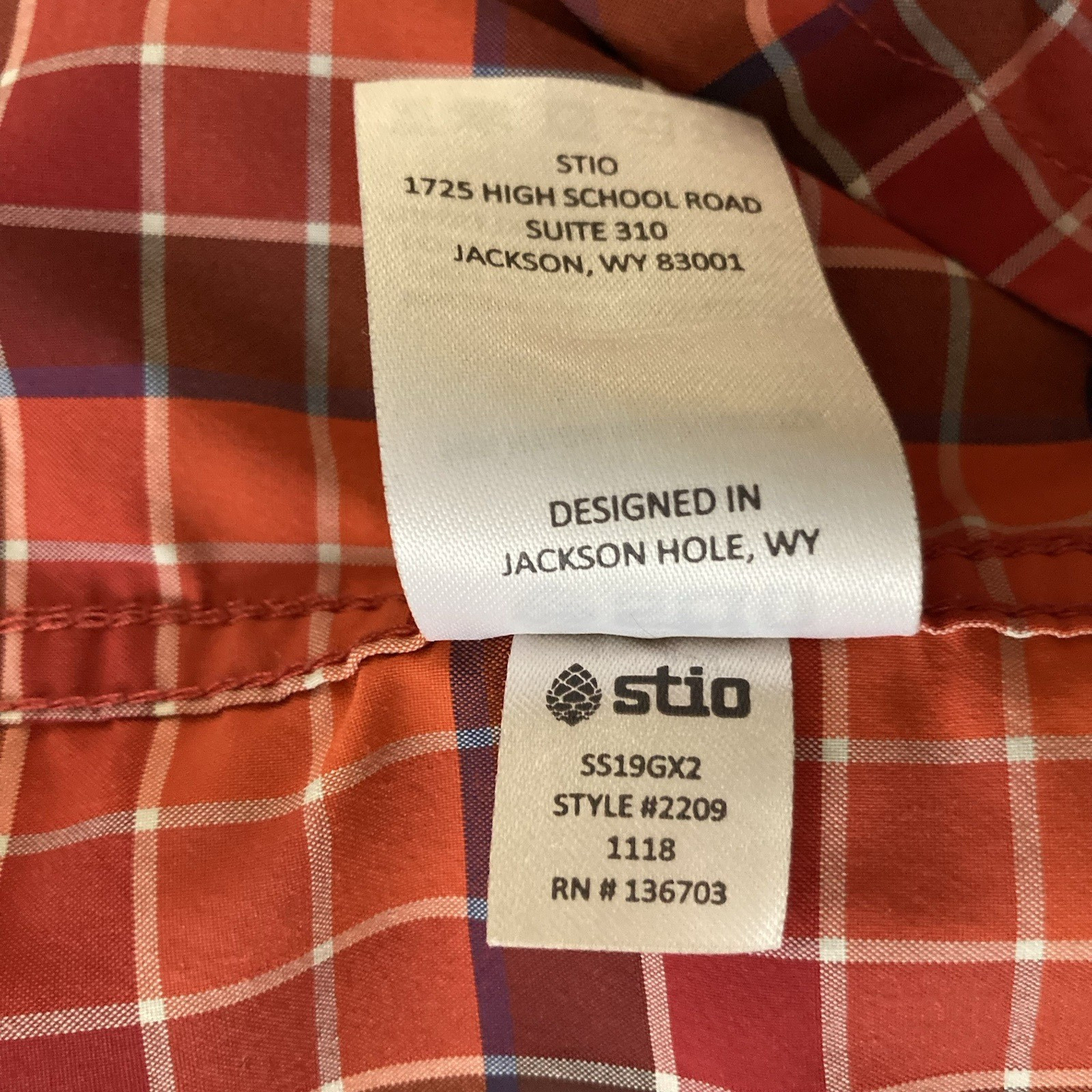 Stio Shirt Mens XL Orange/Red Plaid Eddy Pearl Snap Flap Pockets Hiking Long Slv