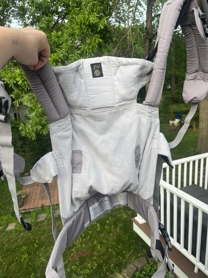 Porta-bebês ergonômico LÍLLÉbaby The Complete Embossed Luxe seis posições 360° - Imagem 3 de 3