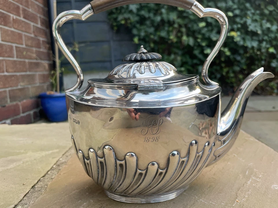 Tetera victoriana de plata de ley 925 para solteros y jarra de crema antigua 1898  Foto 2 de 4