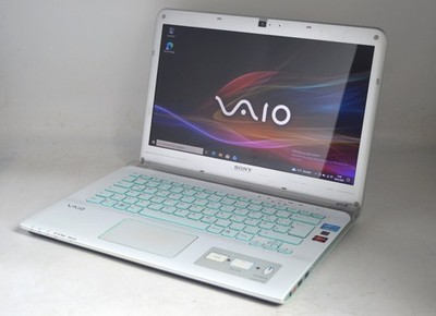 Sony Vaio SVE14 - 14'' - IntelCore I3 - 8GB - SSD - DVD - Win10