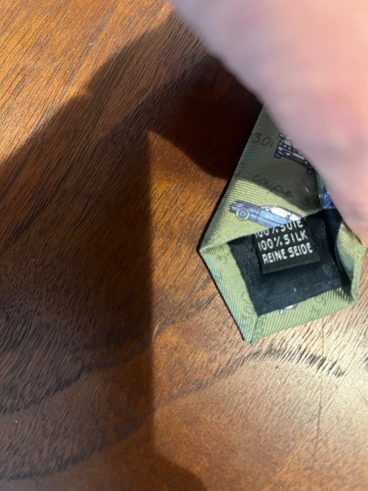 Corbata BMW LIFESTYLE verde multicolor diseño coche seda Italia longitud clásica Foto 2 de 4