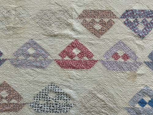 Vtg 1950’s Handmade Patchwork Quilt 62x79 - Picture 2 of 5