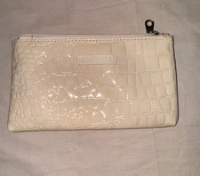 Modella Cream Faux Croc Embossed Cosmetic Makeup Bag 8x4.5 Zip Pouch