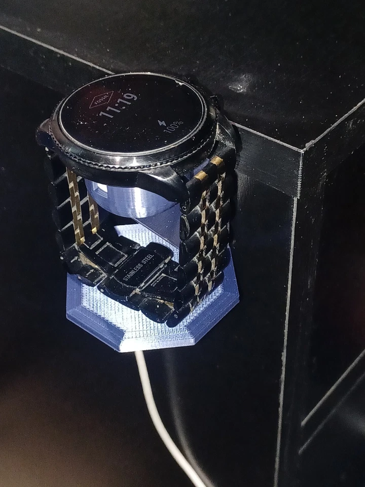 Soporte de carga Fossil Gen 5 y 6 brilla en la oscuridad Foto 4 de 4