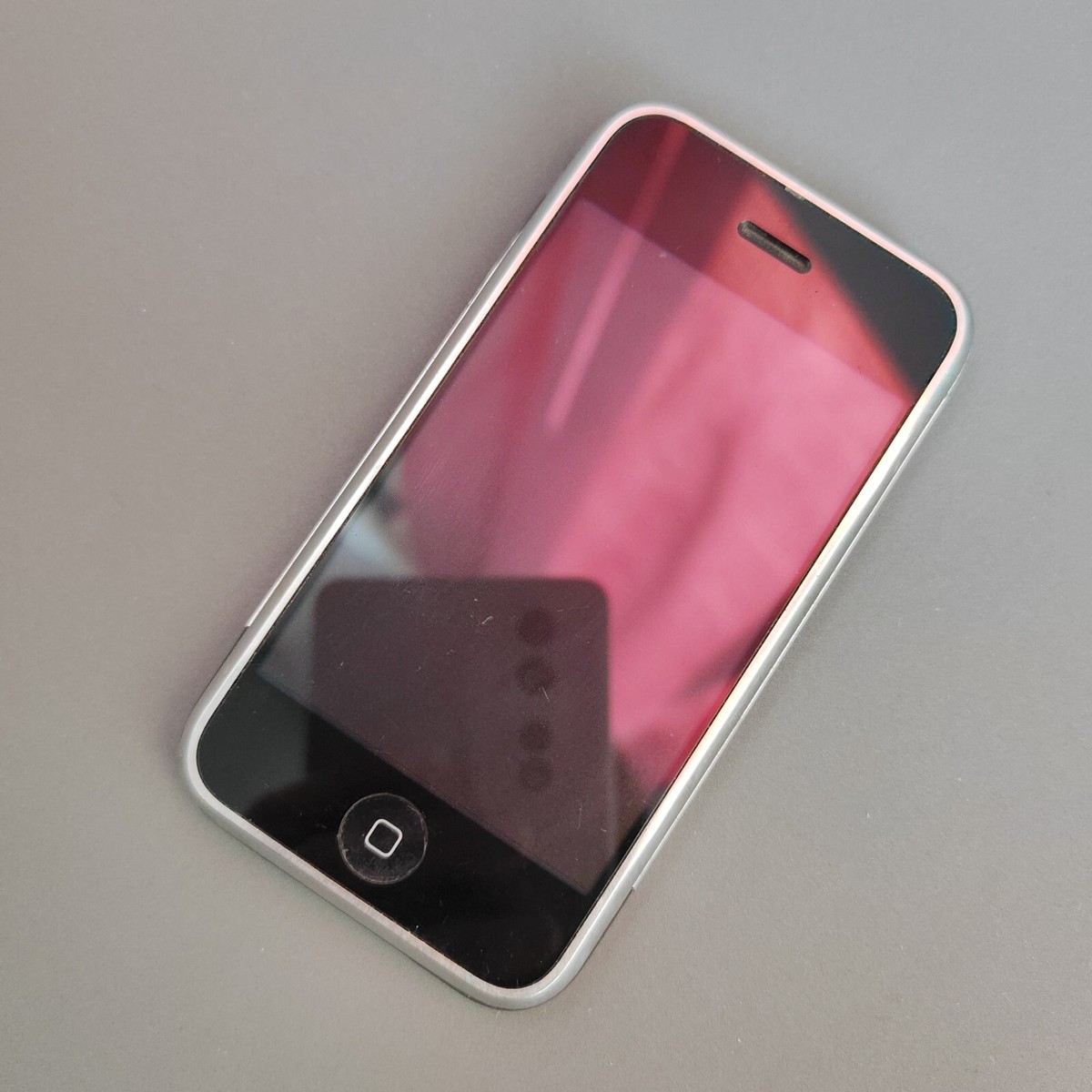 iPhone - i⭐︎u Apple iPhone 1st gen (iPhone2G) 8GB 2MP 3.5
