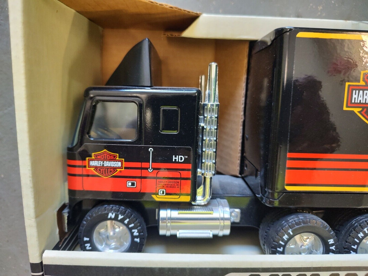 NIB 1980s Steel Nylint Harley Davidson GMC 18 Wheeler Truck