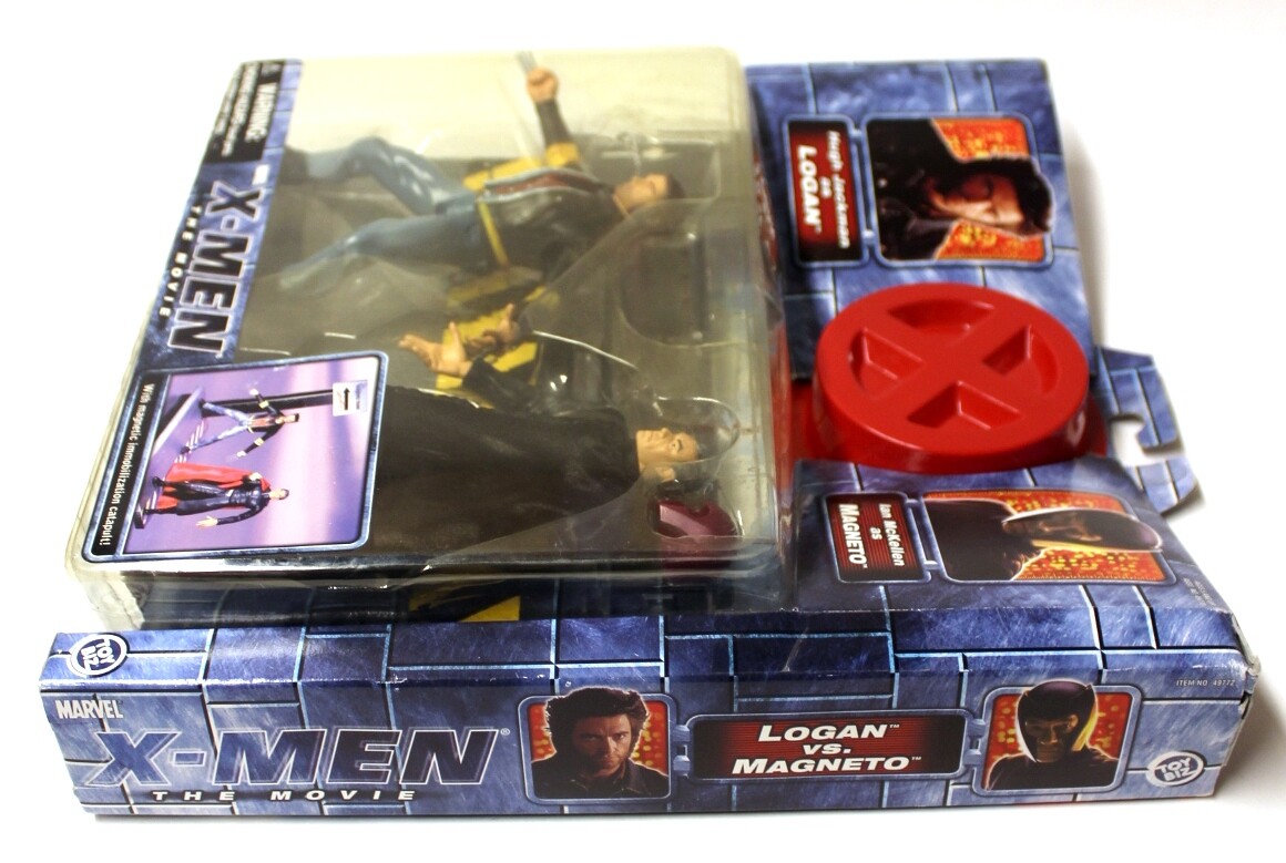 マーベル　トイビズ　ＸMEN　THE　MOVIE　LOGAN　MAGNETO X-Men The Movie Logan VS. Magneto 6 Inch Action Figure Set