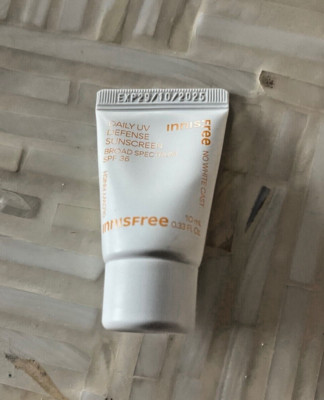INNISFREE  DAILY UV DEFENSE  SUNSCREEN SPF 36 .33 fl oz Sealed Sample