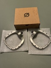 Outlier Pendulum - Silver Pedals from 🇨🇦