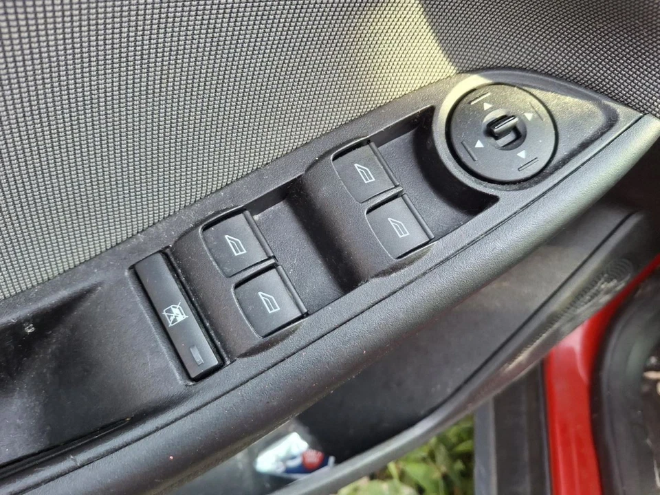 2014 Ford Focus Used Manual Temperature Control HVAC Unit 3619600 - Image 4 of 4