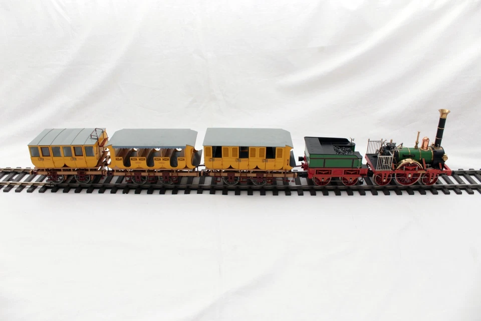 Märklin Spur 1 5751 Jubiläums-Zugset “Adler” mit 3 Wagen und Figuren in der OVP - Bild 2 von 4