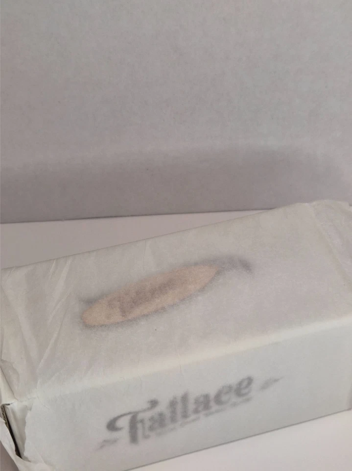 Hot Wheels 2016 Fatlace VW Volkwswagen T1 panel con caja y tabla de surf de madera 1/100 Foto 3 de 4