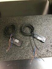 KEYENCE FS-N Series Digital Fiber Optic Sensor Lot of 2 FS-N11MN