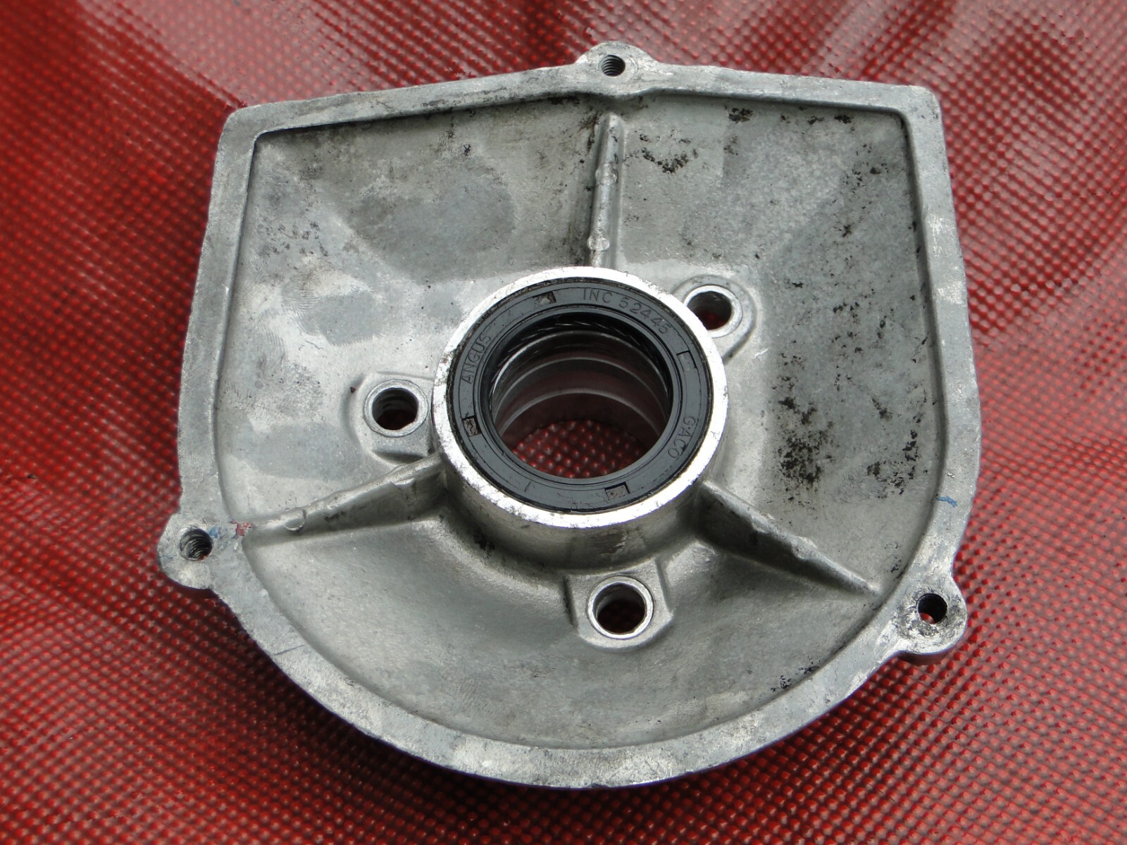 Maserati Biturbo 2.5 V6 Right Camshaft Housing End Cover GENUINE 311102030