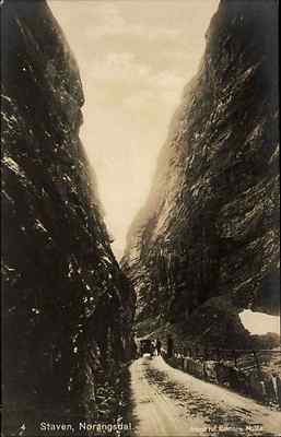 STAVEN Norangsdal Weg Kutsche Norwegen Norge Foto-AK Schlucht Norge Norway ~1910