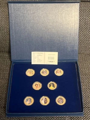 Medaillenset Queen Elisabeth II  8 x 33 mm vergoldet - Bild 1 von 4