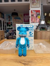 kaws bearbrick 400 % chompers medicom toy originalfake 2010