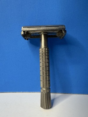 1960 Gillette FLARE TIP SUPER SPEED Double Edge Safety Razor F 3 USA VTG