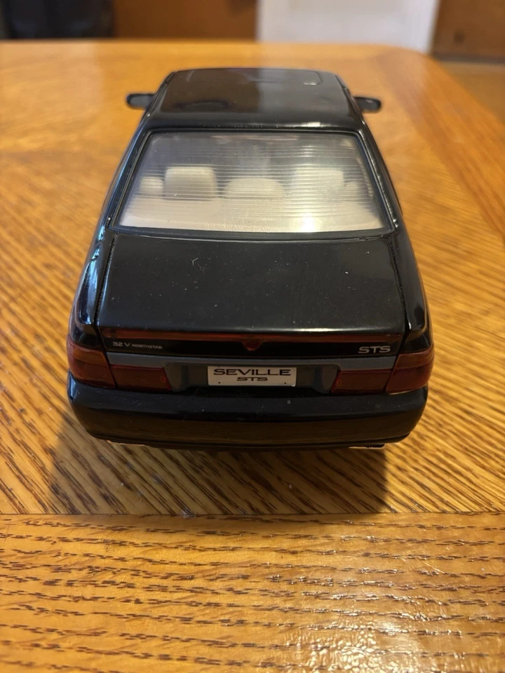 1/18 ANSON 1998 CADILLAC SEVILLE STS - Image 2 of 4