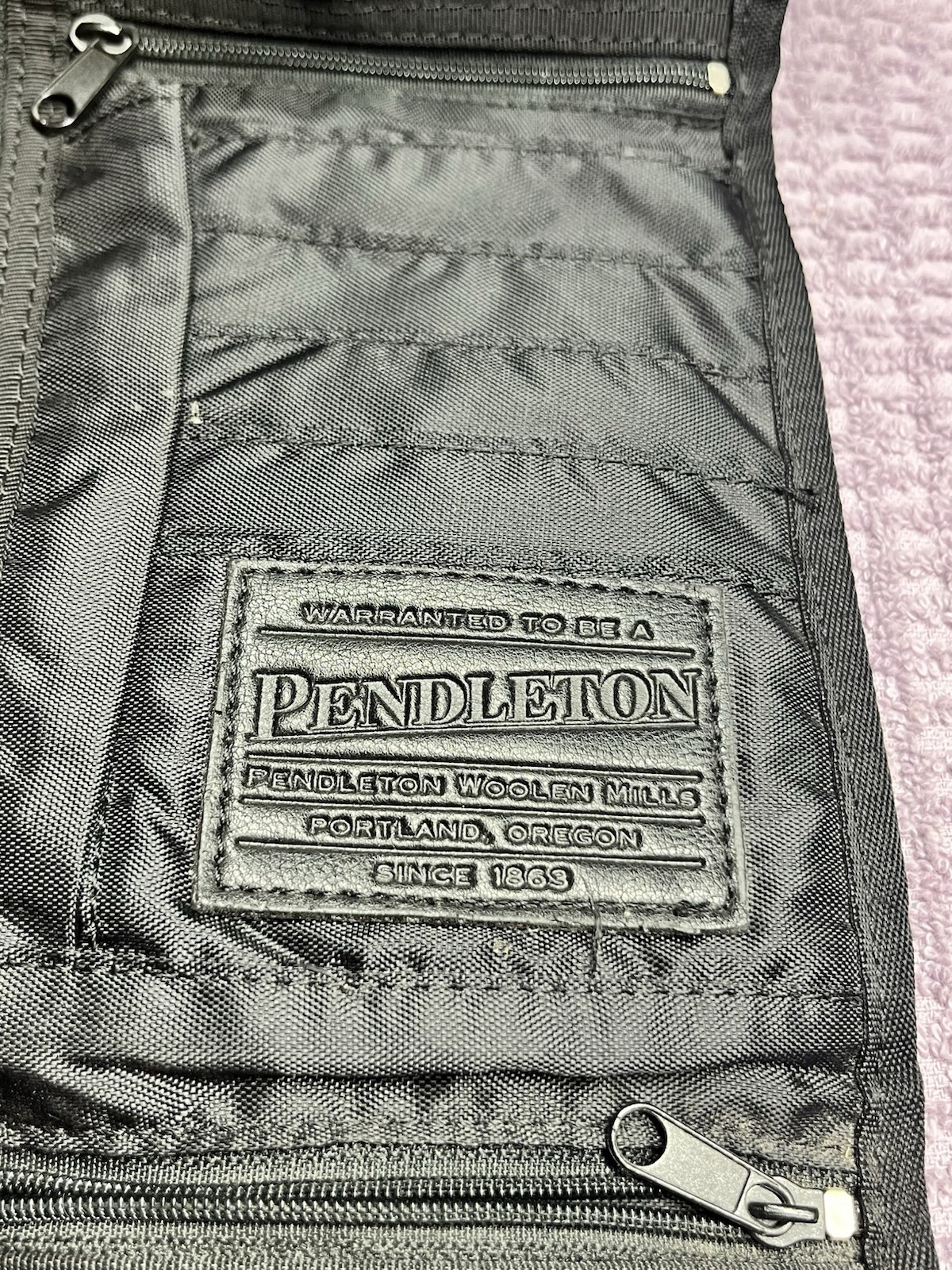 Pendleton Red Aztec Pattern Crossbody Bag Zip & B… - image 7