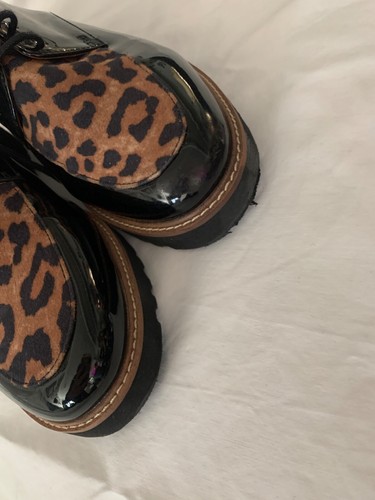 Franco Sarto animal-print flats loafer lace up ladies size 9m - Picture 2 of 5