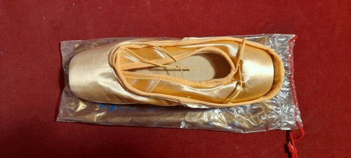 VINTAGE ANCIENNES POINTES ENFANTS DANSE FREED LONDON ENGLAND UK 1 1/2