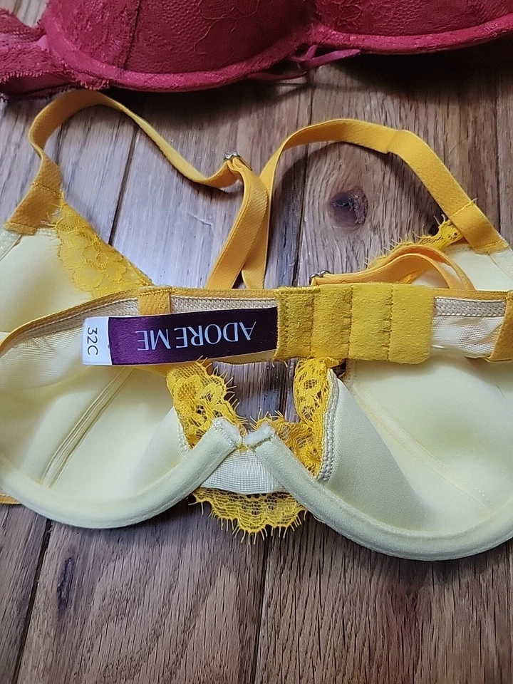 LOTE DE 3 sutiãs Adore Me tamanho 32A e 32C preto vermelho amarelo renda com aro balconette  - Imagem 3 de 4