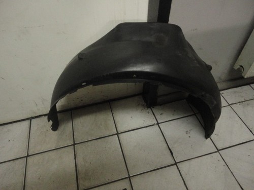 VW GOLF III 1H1 Radhausschale Innenkotflügel vorne rechts Kunststoff