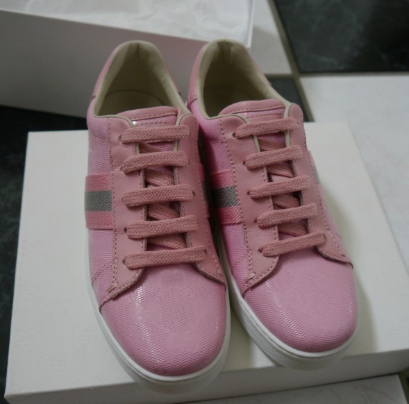 NIB 100 Auth Gucci Kids Pink Imprime Laceup Sneaker with web detail