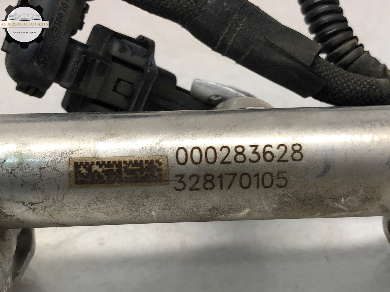 2017-2020 MASERATI LEVANTE 3.0L V6 FUEL RAIL LINE FUEL INJECTORS OEM