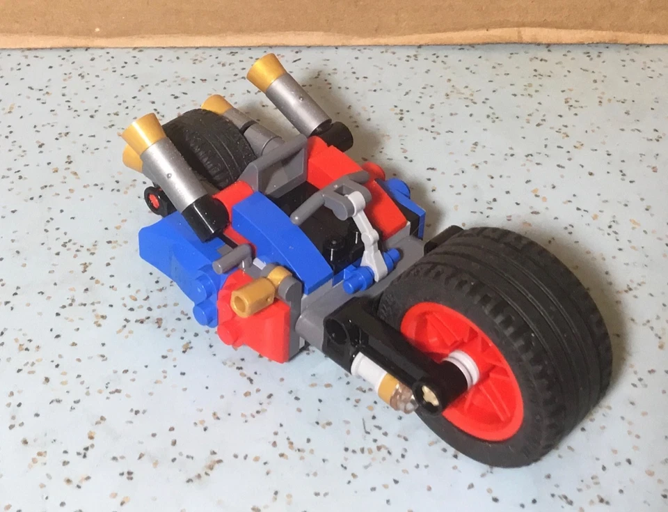 LEGO BATMAN SET 2016 # 76053-GOTHAM CITY CICLO PERSECUCIÓN HARLEY QUINN MOTOCICLETA SOLAMENTE Foto 2 de 4