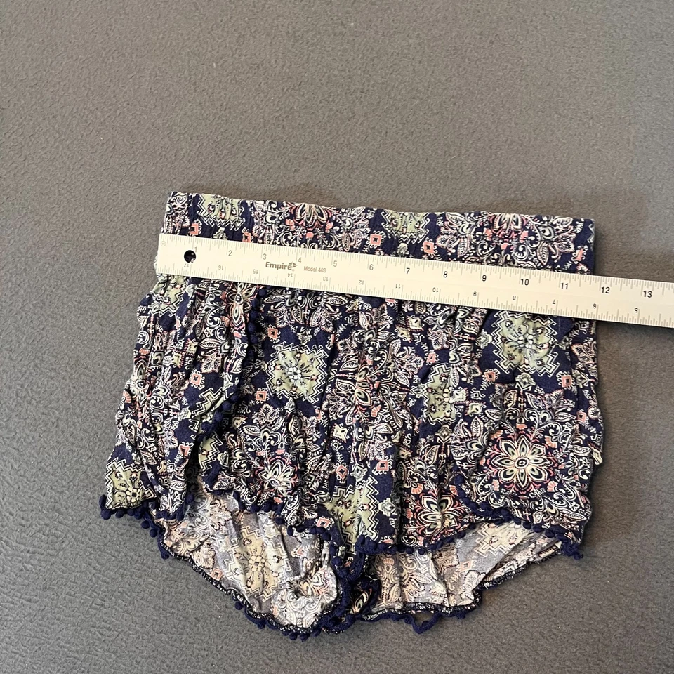 Pantalones Cortos Charlotte Russe Paisley Para Mujer XS Fluidos Florales Ornamentados Púrpura Volantes Foto 4 de 4