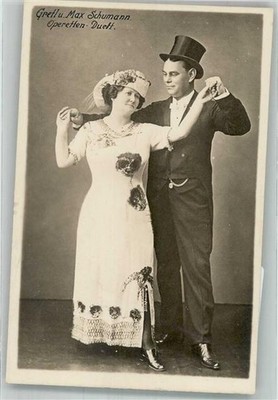 38152204 - Gretl and Max Schumann Operetta Duet