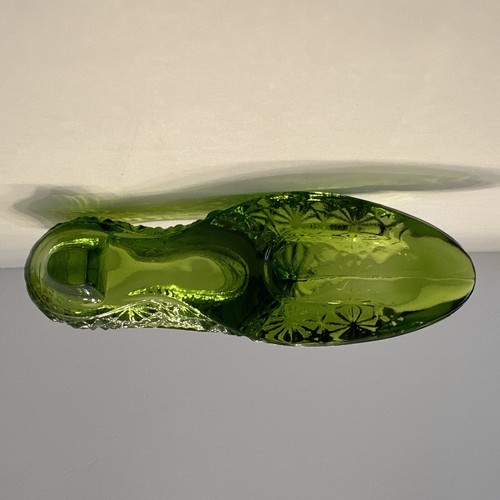 Vintage Fenton Glass Shoe Daisy Buttons Emerald Green Glass Shoe Slipper Glass - Picture 12 of 24