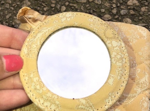 Creme und Gold Windsor Castle Satin Beutel Neu Mit Etikett - Bild 5 von 5