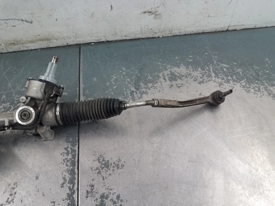 2016 Porsche 911 Turbo S 991 Electric Rack & Pinion / Tie Rods - * #6242 LL7 - Image 2 of 4