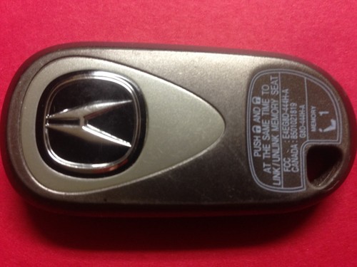 FOB remoto sin llave genuino ACURA MDX 3 botones FCC: E4EG8D-444H-A P/N 8501021819 - Imagen 2 de 9