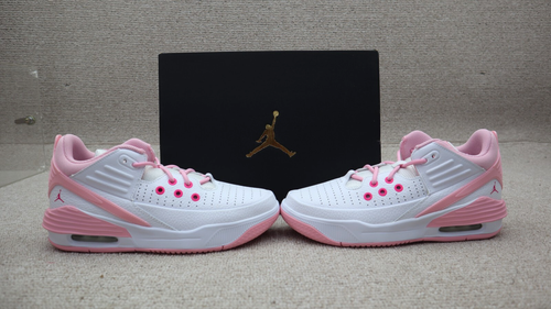 Nike Air Jordan Max Aura 5 GS Pink Basketball Shoes Sz 7 Y FD8789 116 - Picture 2 of 18