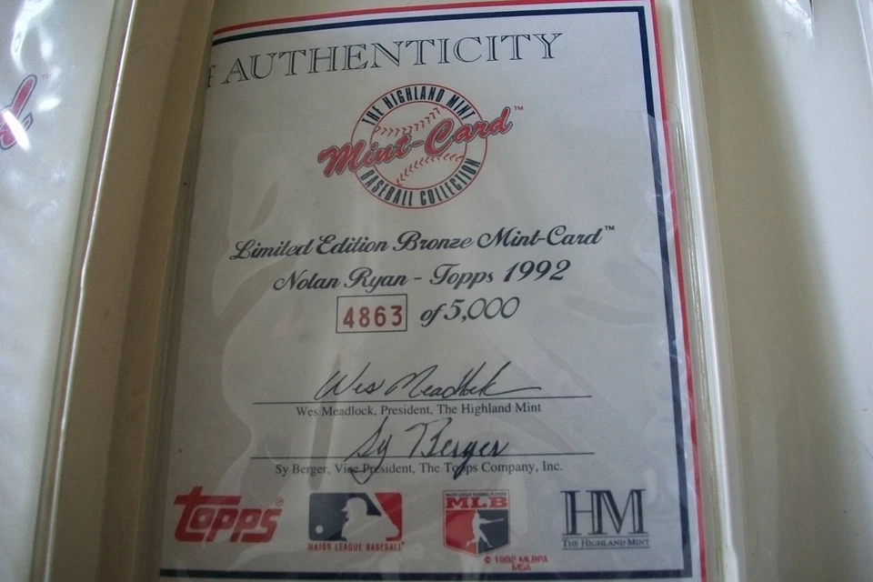 NOLAN RYAN 1992 HIGHLAND MINT 4.25OZ SILVER CARD   INCLUDED THE NOLAN RYAN BRONZ - Image 3 of 3