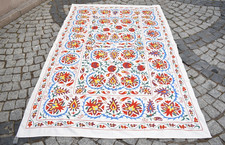 Uzbek Vintage 4'8 x 7'6 ft.Handmade Silk Embroidery Suzani Bedspread wallhanging