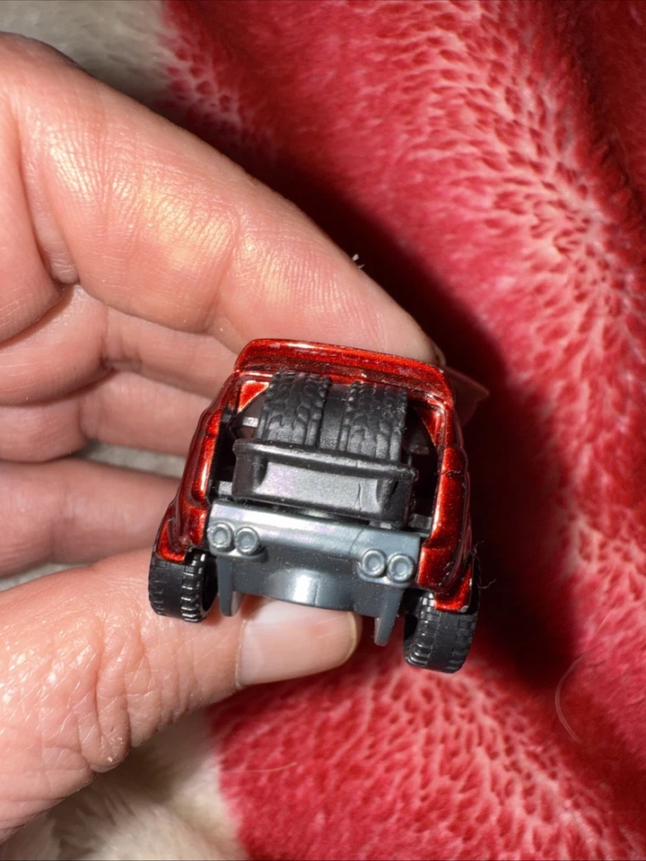 Hot Wheels Baja Blazers - Chrysler Pacifica Die-Cast Model (GHB85) suelto Foto 4 de 4