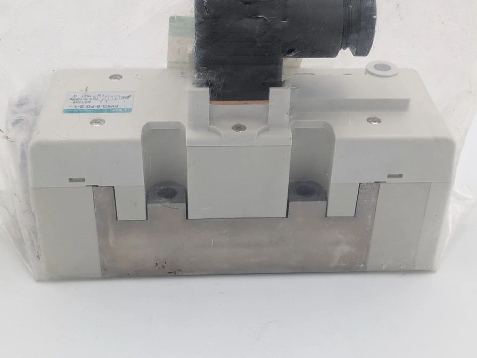 Electroválvula neumática NUEVA CKD PV5G-8-FG-S-1 Foto 4 de 4