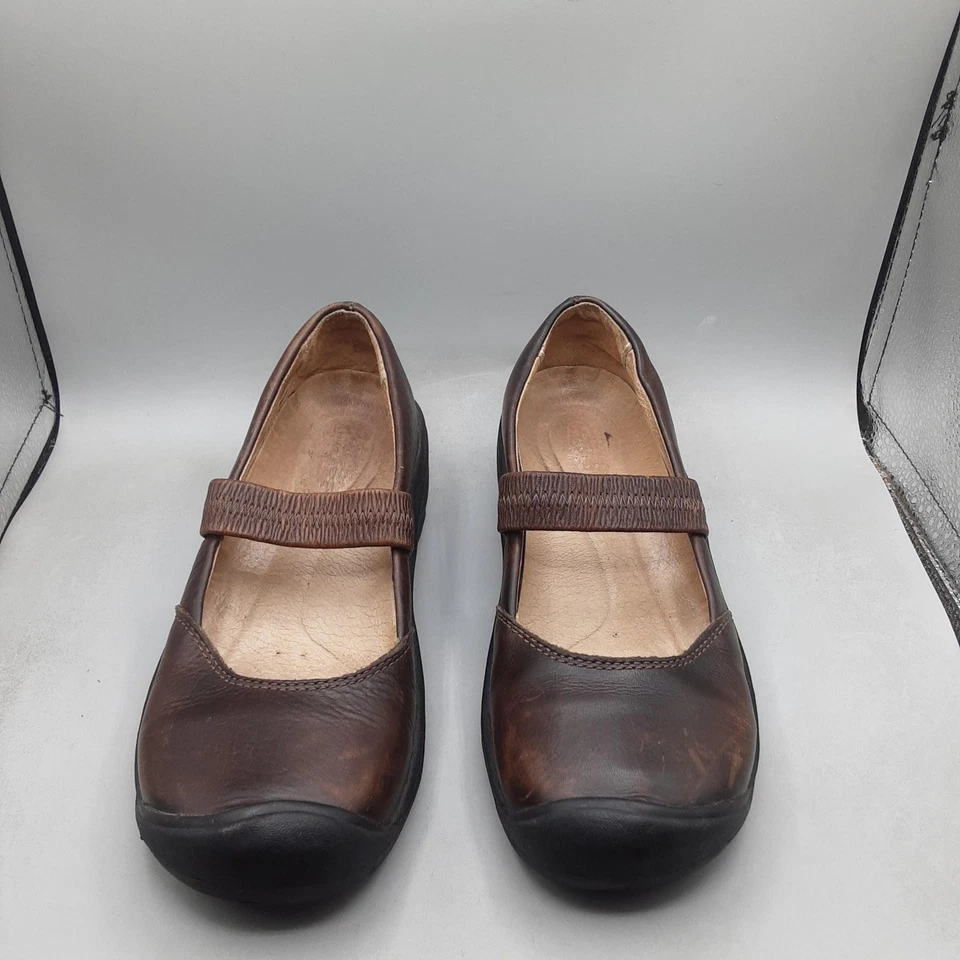 Zapatos planos Keen para mujer talla 6M marrón Mary Jane cómodos informales de cuero para caminar Foto 2 de 4