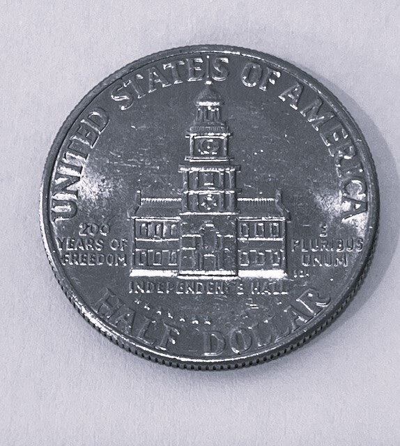 1776-1976 D Bicentennial Kennedy Half Dollar RARE ERROR Letter