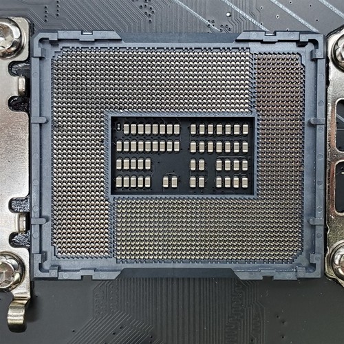 MSI PRO Z790-A MAX WiFi ProSeries Motherboard LGA 1700, DDR5, ATX -NOT WORKING- - Bild 2 von 7