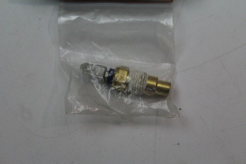 Standard Motor Products TS391 Temp Sender/Sensor NEW - Picture 2 of 2