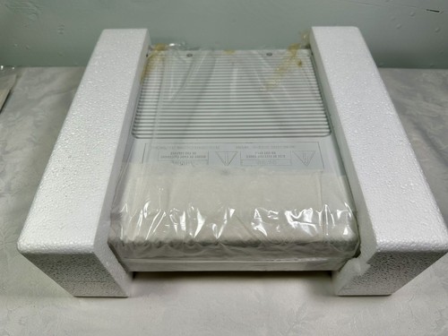 GE Spacemaker Kitchen AM/FM Clock Radio w/Counter Light White 7-4262 NEW Tested - Picture 8 of 10