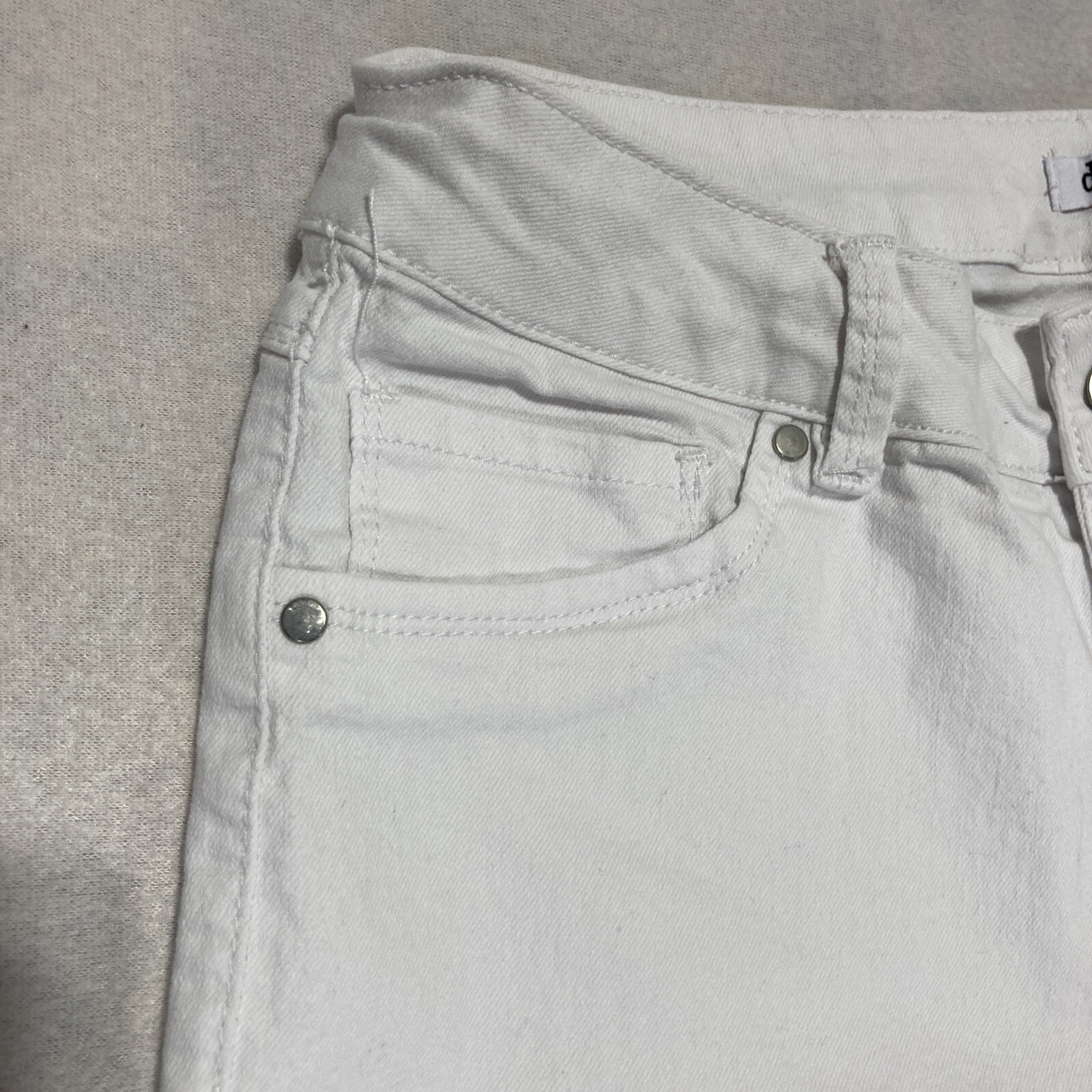 D Jeans Womens Jeans Size 10 White Flat Front Mid Rise Skinny Leg Pockets Zip