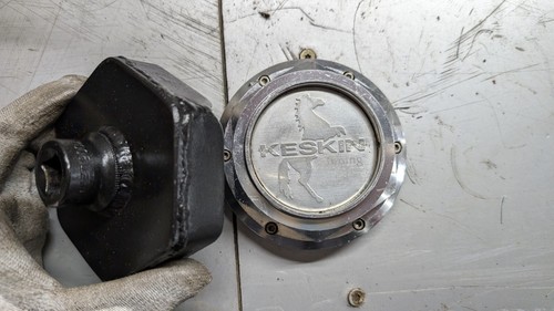 Llave tapa buje Keskin KT4