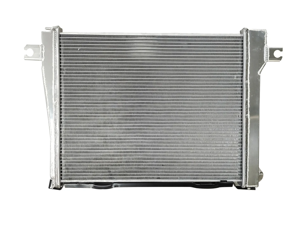 Radiator for BMW 325e 1984-1987/325 325es 1986 2.7L /325i 325is 1987 2.5L - AT Foto 2 de 3
